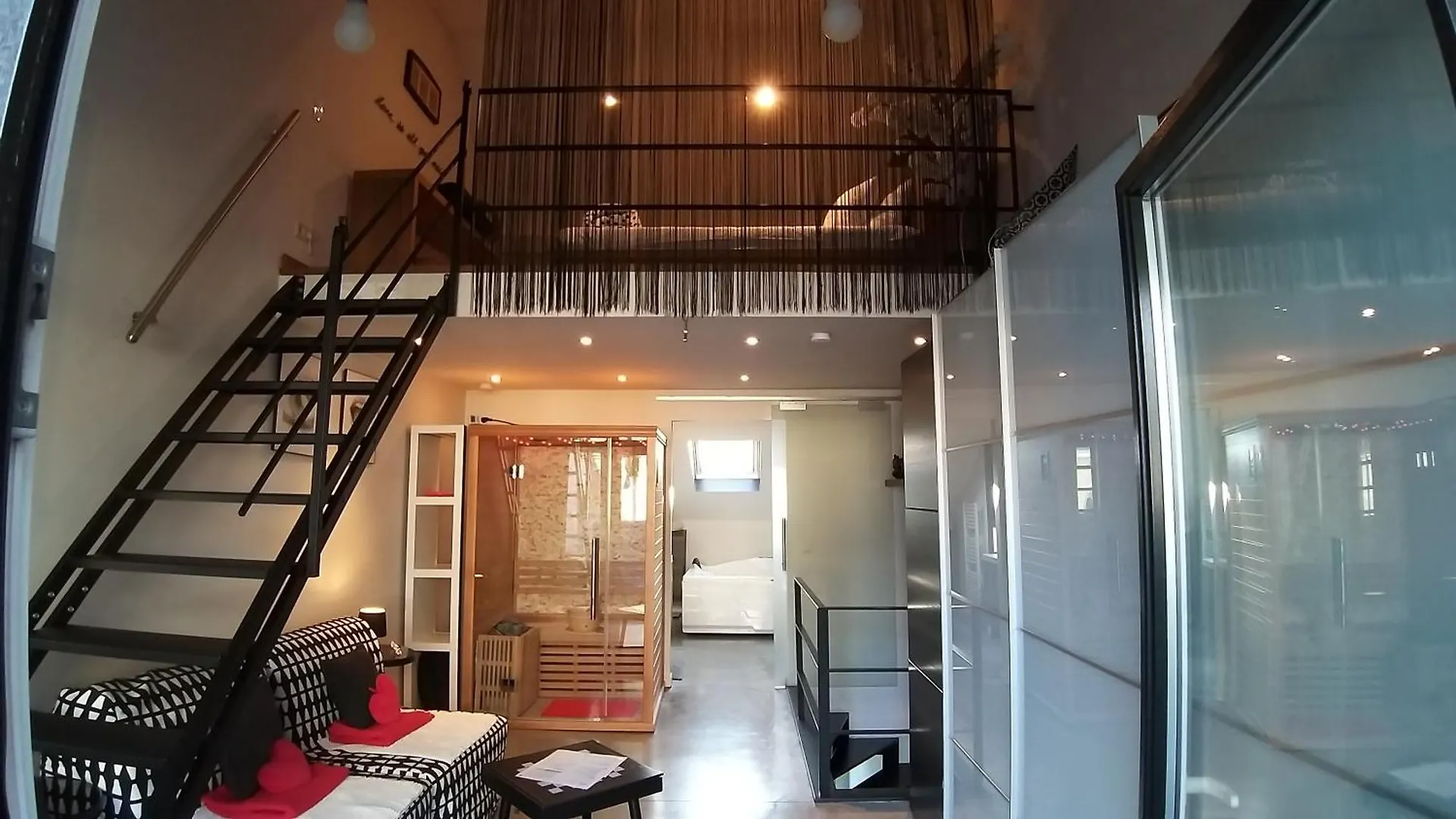 Wellness Loft With Sauna, Jacuzzi, Roof Terrace & Amazing View Apartment Antwerp