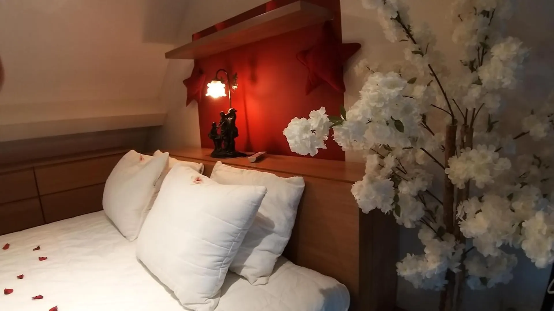 Wellness Loft With Sauna, Jacuzzi, Roof Terrace & Amazing View Apartment Antwerp