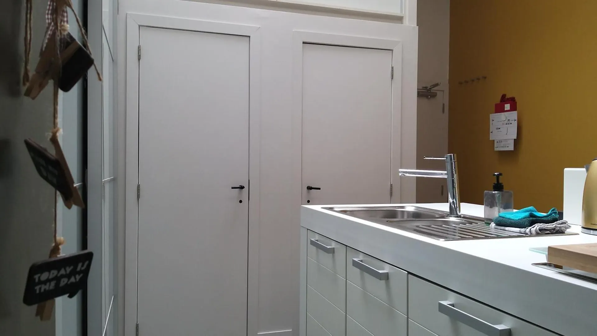 Wellness Loft With Sauna, Jacuzzi, Roof Terrace & Amazing View Apartment Antwerp