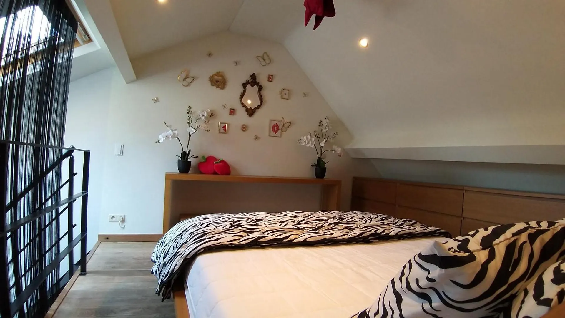 Wellness Loft With Sauna, Jacuzzi, Roof Terrace & Amazing View Apartment Antwerp