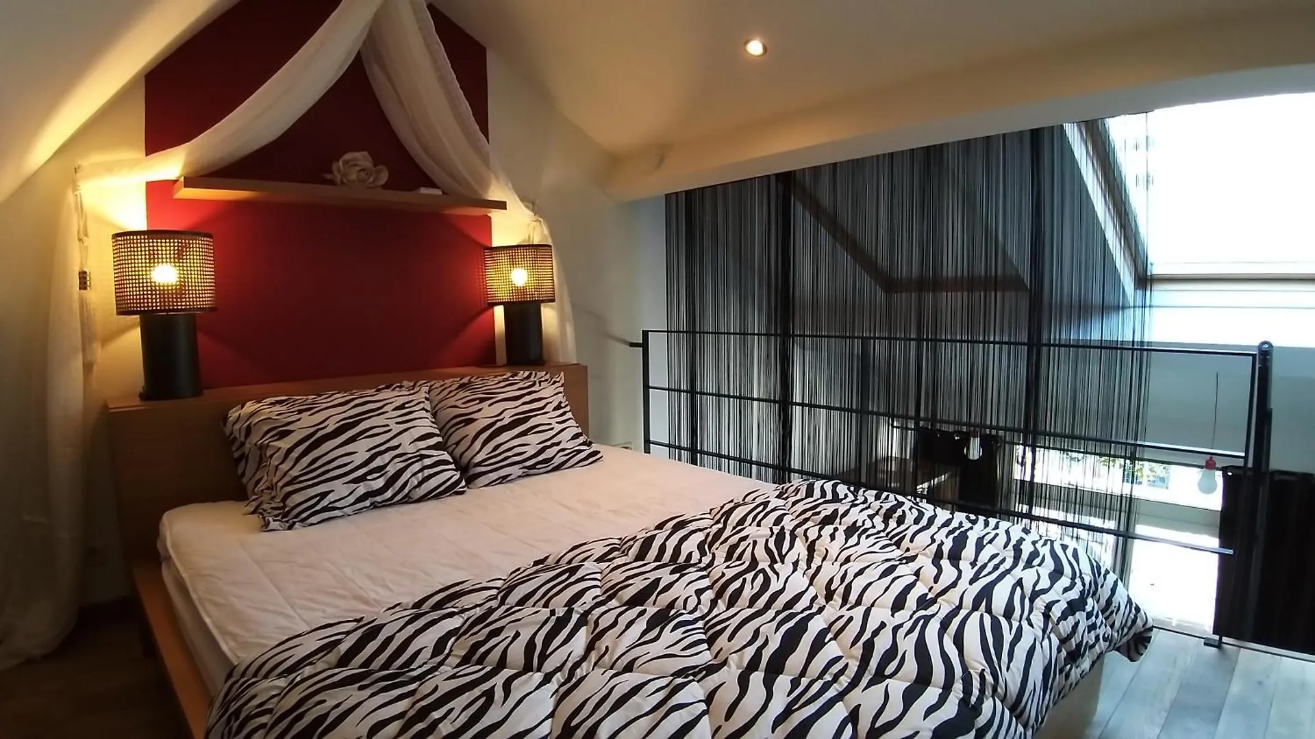 Wellness Loft With Sauna, Jacuzzi, Roof Terrace & Amazing View Apartment Antwerp